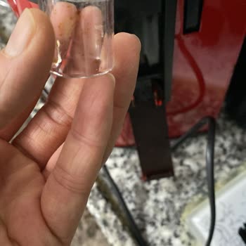 Kullanılmış Ve Hasarlı Meyve Sıkacağıyla Hijyen Sorunu