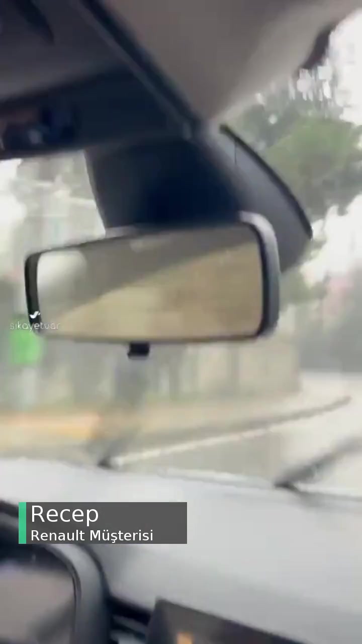 Renault Clio Aracımın Dikiz Aynasının Üstünden Su Damlatıyor videonun kapak resmi