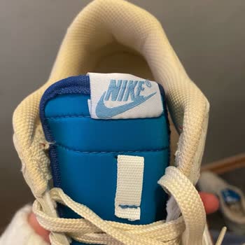 Sporium Co'dan Gelen Ayakkabı Renk Ve Desen Uyuşmazlığı, İletişim Yok