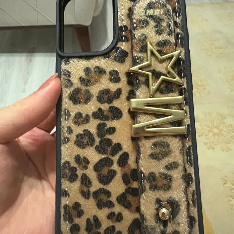 Umbi Kısa Sürede Rengi Solan Kılıf İçin Garanti İddiası Ve Ücretsiz Değişim Talepleri Reddedildi!