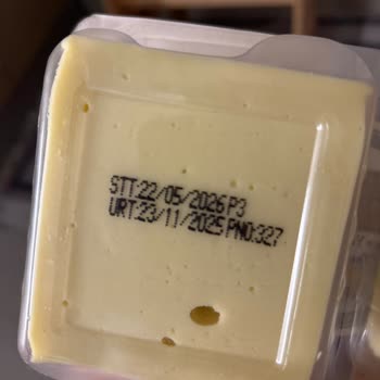 Küflü Peynir Ve İlgisiz Personel: Sağlık Riskine Karşı İade Talebi