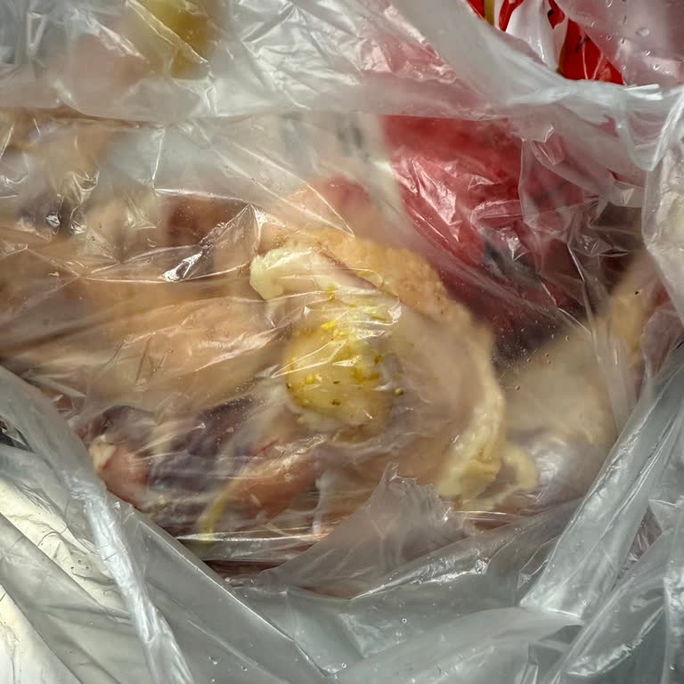 Tazem Markalı Tavukta Keskin Koku Ve Yabancı Madde: İnsan Sağlığı Riski Ve Acil İnceleme Talebi