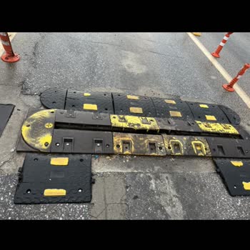 Milas-Bodrum Havalimanı Hatalı Hız Kesici Havalimanı Girişinde Aracım Hasar Gördü