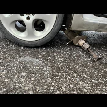 Milas-Bodrum Havalimanı Hatalı Hız Kesici Havalimanı Girişinde Aracım Hasar Gördü