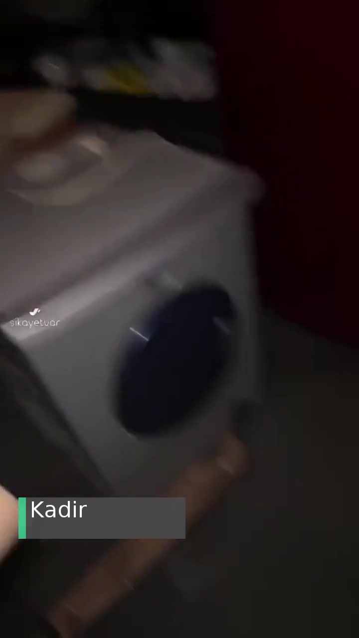 Beyoğlu İSKİ'ye Ulaşamıyorum, Adresimi Kanal Suyu Bastı. videonun kapak resmi