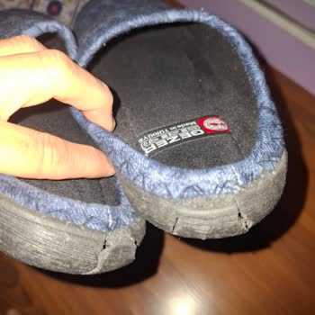 Ayıplı Terlik Kısa Sürede Çatladı