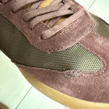 Hepsiburada Camper Ayakkabısındaki Dikiş Yırtığı Üretim Hatası