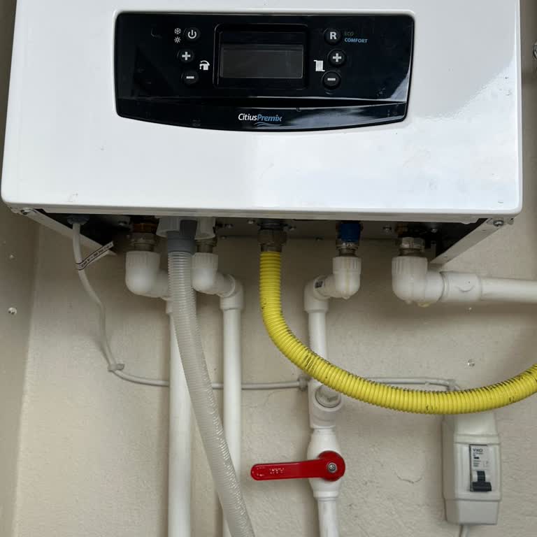 Yeni Garantili Kombi Üç Parçada Arıza Verdi, 8 Bin TL Masraf Reddedildi