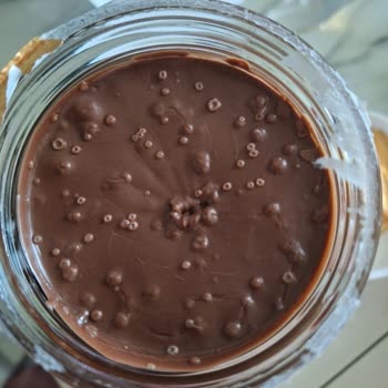 Kavanoz Nutella’da Küf Benzeri Kabarcıklar Ve Değişim İsteği
