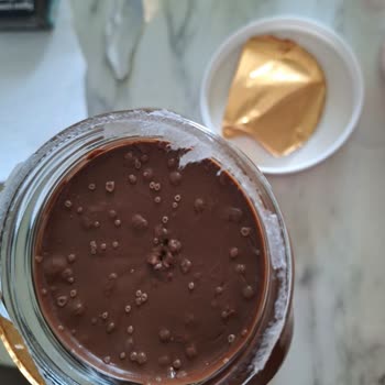 Kavanoz Nutella’da Küf Benzeri Kabarcıklar Ve Değişim İsteği