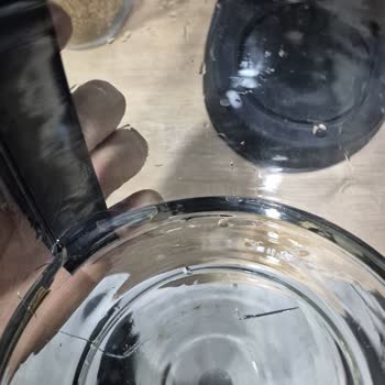 Cam Haznesinin Çatlaması Güvenlik Riski Ve Garanti Değişim Talebi