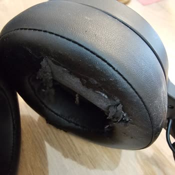 Patlayan Dikiş Yerlerinden HP X1000 Kulaklık İçin Garanti Kapsamında Değişim Talebi