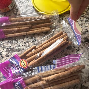 UNO Grissuno Paketi Yapışık Ve Yanmış: Çocuk İçin Güven Kaybı Ve İade Talebi