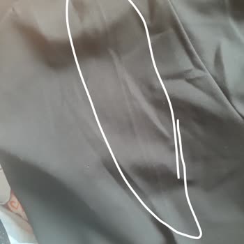 Only Pantolonun Delik Ve Parlaklığı Nedeniyle Değişim Reddedildi