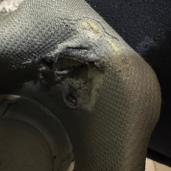 Skechers Ayakkabısının Kısa Sürede Topuk Yırtılması Ve Garanti Reddi