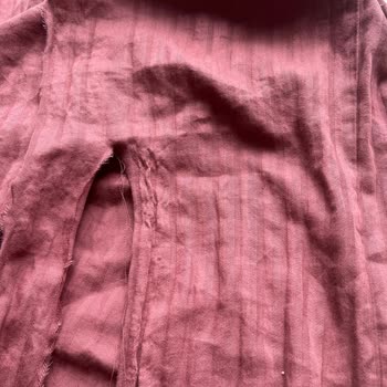 Schafer Home Çarşaf Yırtıldı, Personel Gülerek İadeyi Reddetti