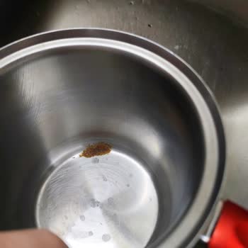 Asperox Sparx Ürünü Bulaşık Makinesinde Temizlik Sağlamadı