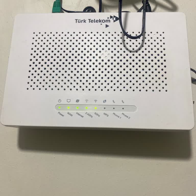 DSL Işığı Yanıyor, İnternet Yok: Müşteri Hizmetlerine Ulaşılamıyor