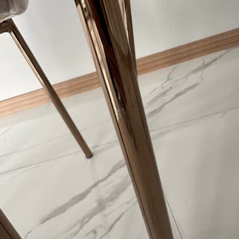 Düğün Öncesi Hasarlı Mobilyalar İçin Acil Değişim Talebi