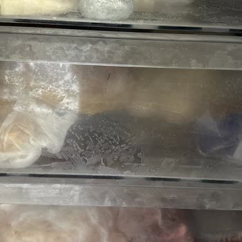 Beko Buzdolabında Dondurucu Buzlanması Sürekli Devam Ediyor Ve Servis Tarafından Tehdit Ediliyorum