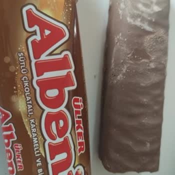 Ülker Albeni Barında Bozulmuş Tat Ve Beyaz Lekeler