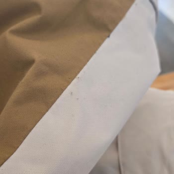 Depoo AVM'de Columbia Rüzgarlığın Tüylenmesi Ve Deformasyonu İçin İade Talebi