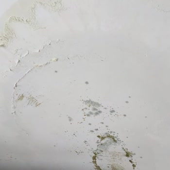 Kiptaş 4. Etap C2 Blokta Tavandan Su Sızıntısı Ve Elektrik Kaçakları