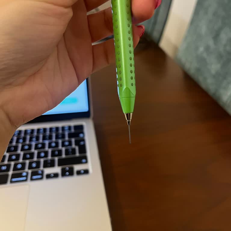 Faber Castell Grip Versatil Kalem Ucunun Kontrolsüz Çıkması Ve Değişim Talebi