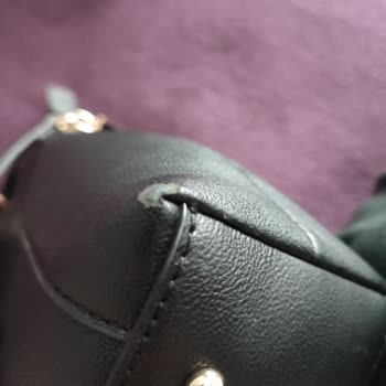 Guess Çantasının Tabanı Kısa Sürede Soyuldu Ve İade Talebi