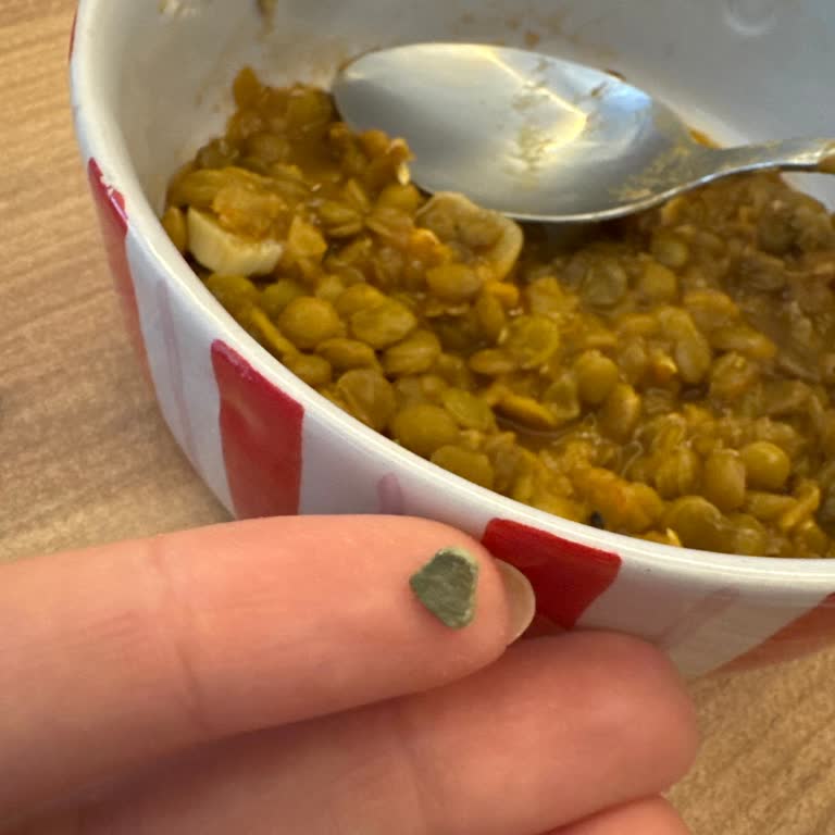 Migros Cevahir AVM'de Satılan Yeşil Mercimekte Diş Kırdıran Büyük Taşlar