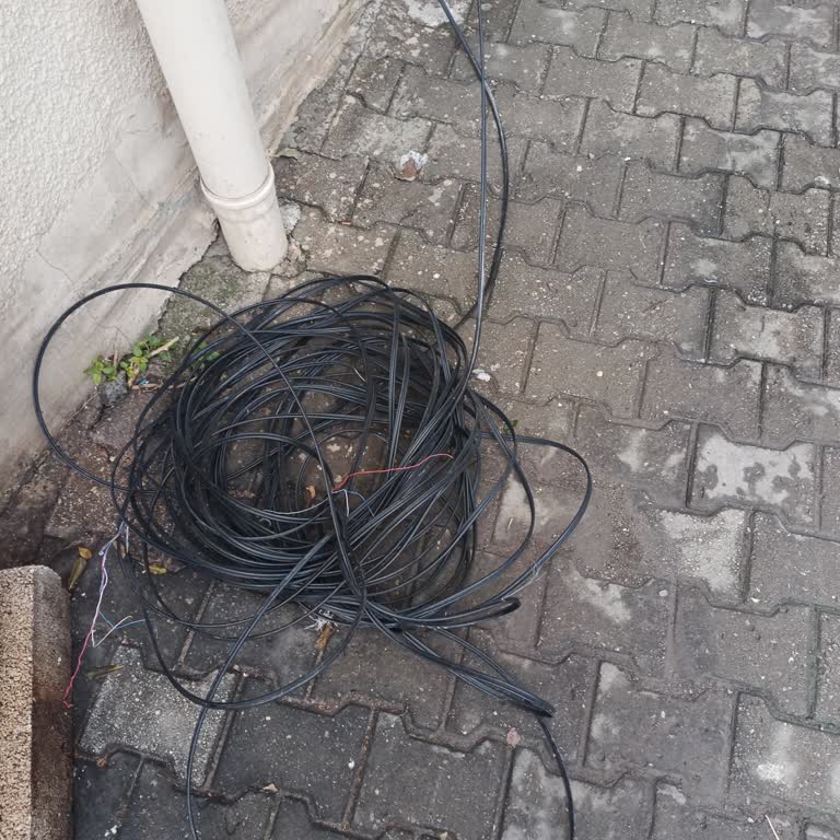 Kopmuş İnternet Kablosu, 10 Gün Bekleyiş Ve Müşteri Hizmetlerinde Saygısız Tutum