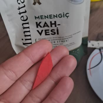 Şekeroğlu Baharat Menengiç Kahvesinden Plastik Sivri Cisim Çıktı!