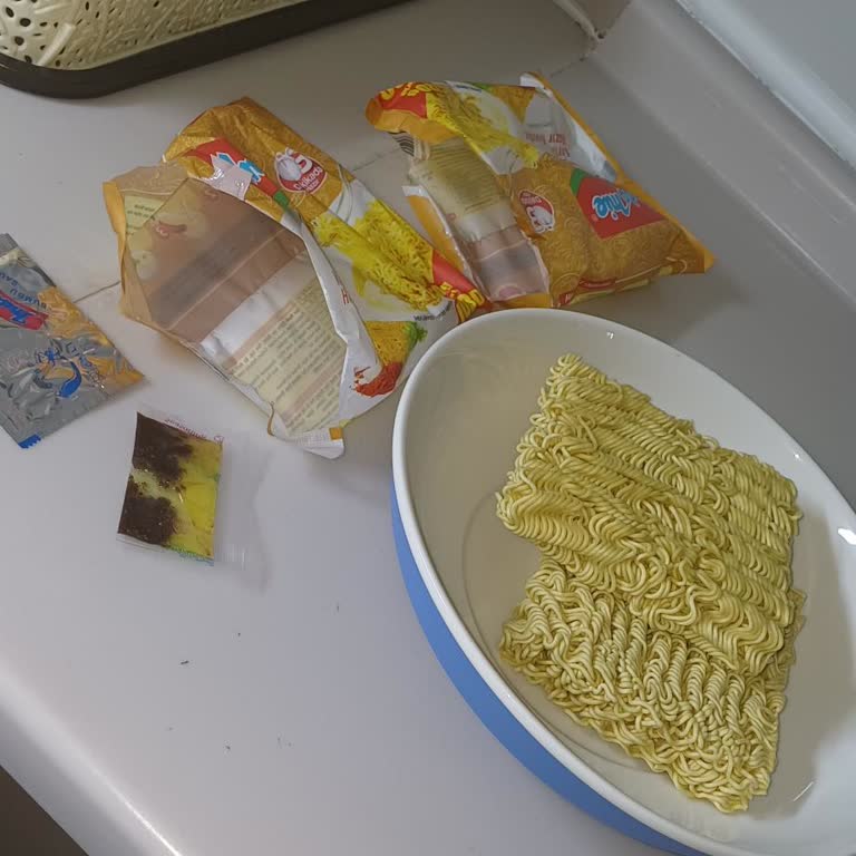 Jumbo Boy Körili İndomie Noodle’da Sos Eksikliği