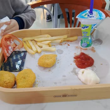 Hijyen Kurallarına Uymayan Home Burger Şubesi İçin İade Ve Denetim Talebi