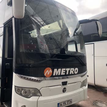 Şoför Yok, Kapısı Açık Ve Isıtıcı Çalışmayan Otobüste Soğukta Bekletilme