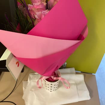 Adıma Gönderilen Solmuş Çiçek İçin Taze Teslimat Talebi