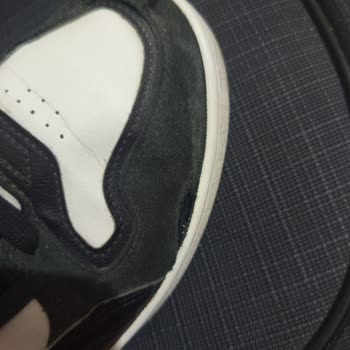 In Street Kısa Sürede Renk Solması Ve Yan Açılmalarla Ayıplı Ayakkabı Değişimi Talebi!