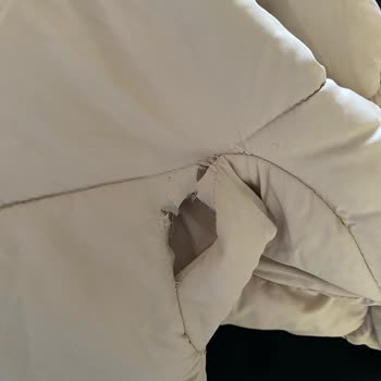 Astronot Tulumunda Sürekli Dikiş Problemi Ve Mango Müşteri Hizmetlerine Ulaşılamaması