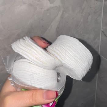 Benri Pamuk Parçaları Göz İçine Girdi!