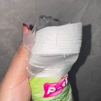 Benri Pamuk Parçaları Göz İçine Girdi!