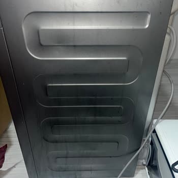 Arçelik Kurutma Makinesinde Kısa Sürede Arızalı Parçalar Ve Boya Çökmüş