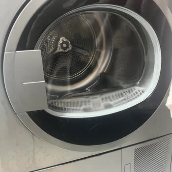 Arçelik Kurutma Makinesinde Kısa Sürede Arızalı Parçalar Ve Boya Çökmüş