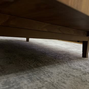 Kelebek Mobilya’dan Aldığım Kusurlu Sehpa İçin Bir Yıldır Çözümsüz Bekletiliyorum