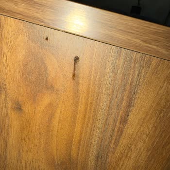 Kelebek Mobilya’dan Aldığım Kusurlu Sehpa İçin Bir Yıldır Çözümsüz Bekletiliyorum