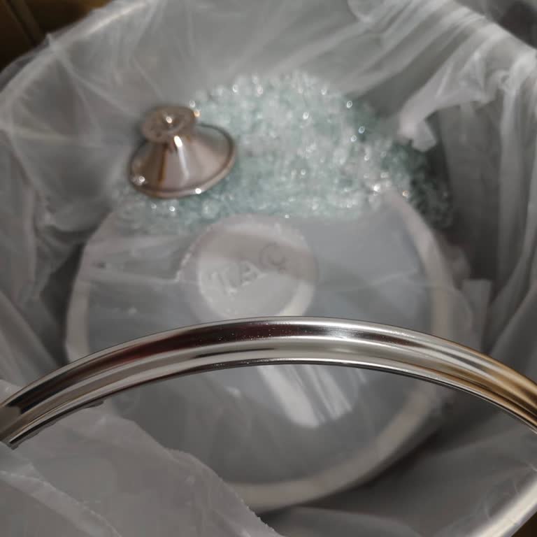 Kırık Kapaklı Tencere Seti Ve Ulaşılamayan Müşteri Hizmetleri