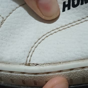 Kısa Sürede Yırtılan Hummel Ayakkabı İçin İade Talebinin Reddedilmesi Ve Mağduriyet