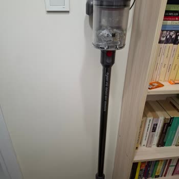 Dyson V12 Süpürgenin Uzun Sap Aparatında Dayanıklılık Sorunu