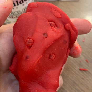 Childgen Oyun Hamurunda Tehlikeli Parçalar Ve İlgisiz Firma Yaklaşımı