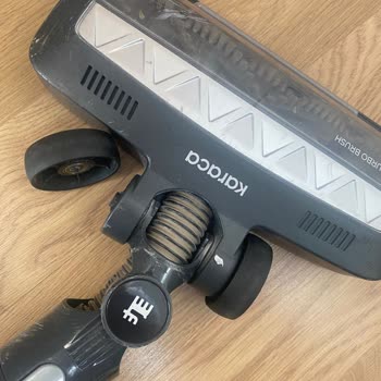 Karaca'dan Aldığım Vantuz Şarjlı Dikey Süpürgem İki Seferdir Tekerleği Ve Boru Kısmı Kırılıyor