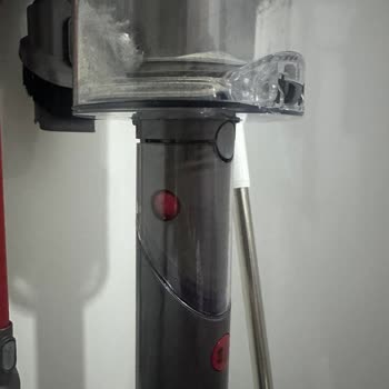 Dyson V15 Süpürge Boru-Gövde Birleşimindeki Açıklık Nedeniyle Değişim Talebi